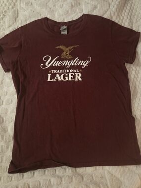 Yuengling Lager Tee  Burgundy Beer Graphic T-Shirt Women’s L